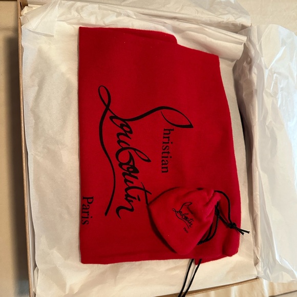 Christian Louboutin *BRAND NEW* - Picture 3 of 5